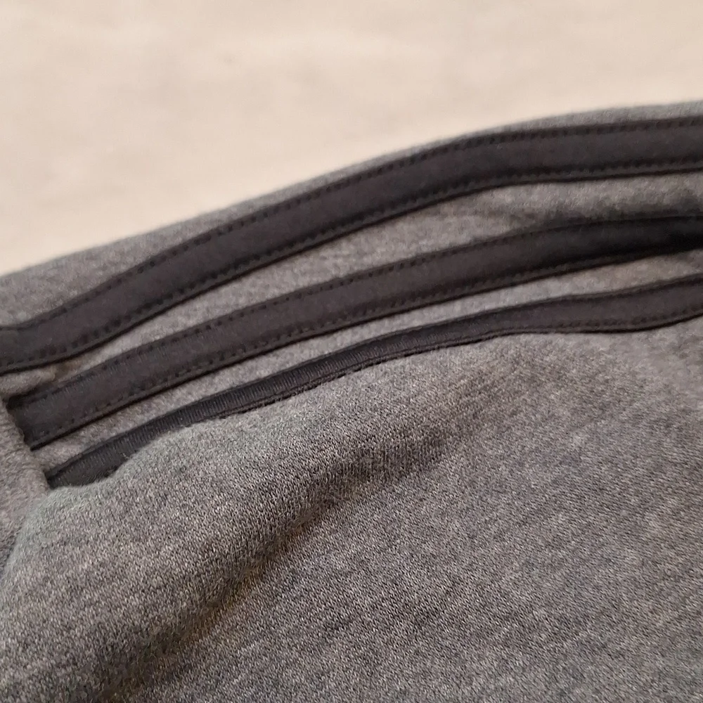 adidas stay comfortable